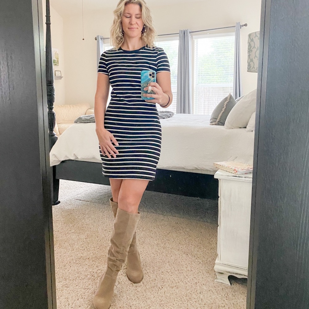 🛑 SOLD Old Navy Bodycon Dress Size M